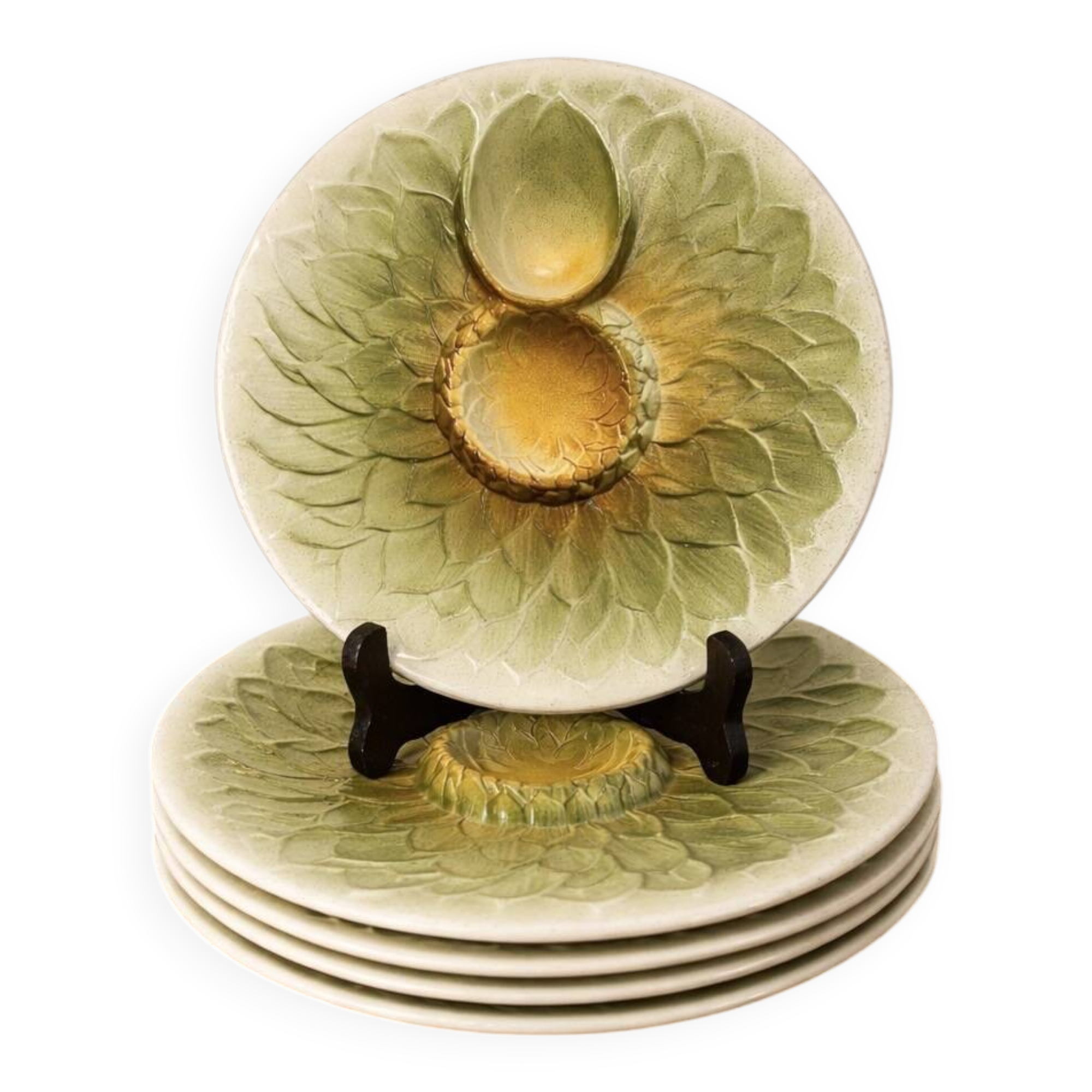 Vintage artichoke plates in majolica