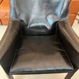 Pair of Lounge armchairs CAB 414 by Cassina circa 1970