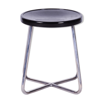 Tabouret noir Bauhaus restauré, hêtre, acier chromé, Tchéquie, années 1930