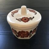Beige butter dish with floral decoration