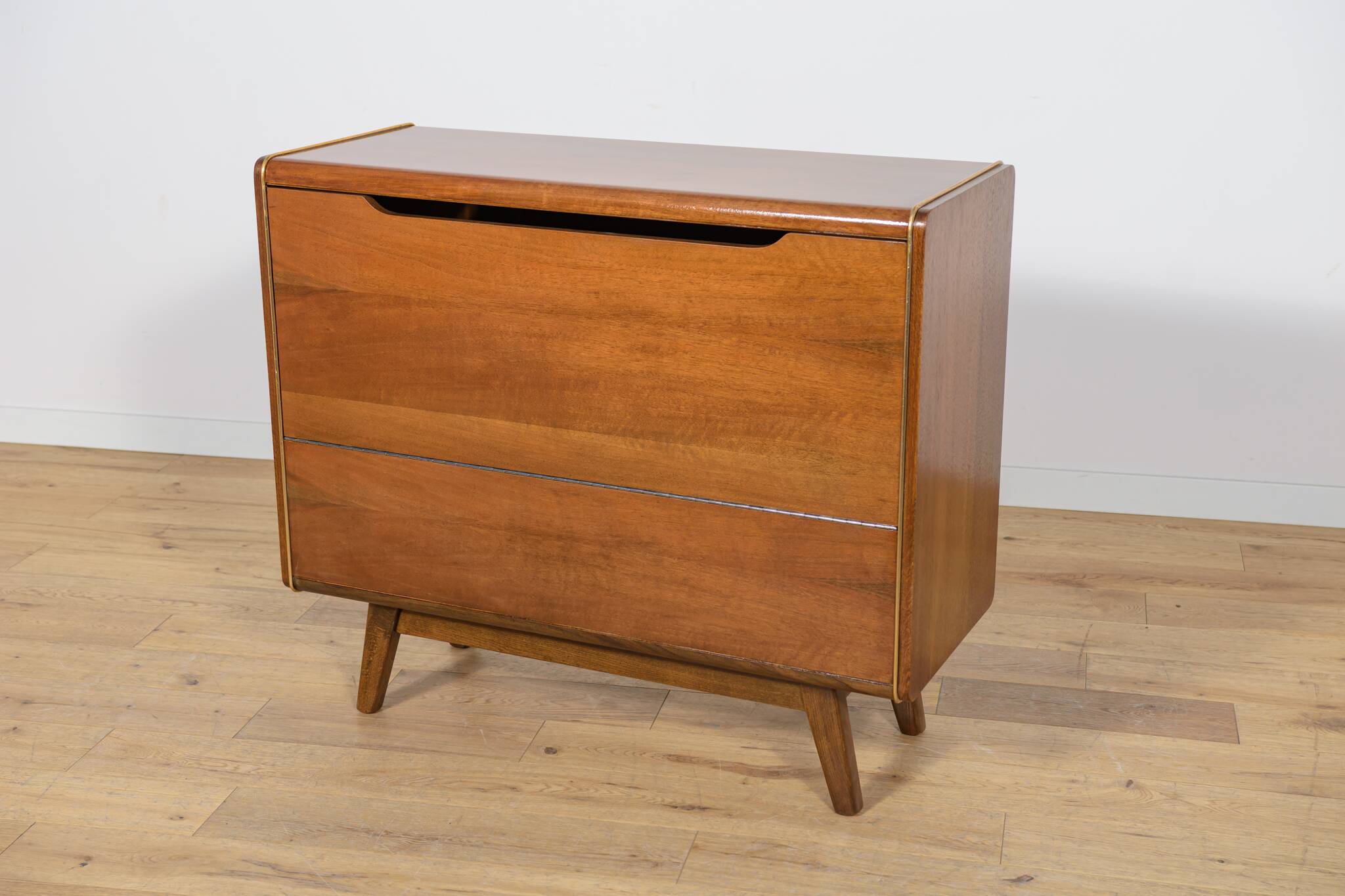 Mid-Century Model U391 Bar Cabinet by Bohumil Landsman for Jitona.