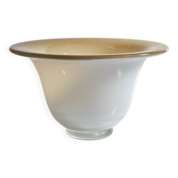 Coupe à fruits en verre opalin de Murano du milieu du siècle