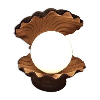 Vintage shell lamp