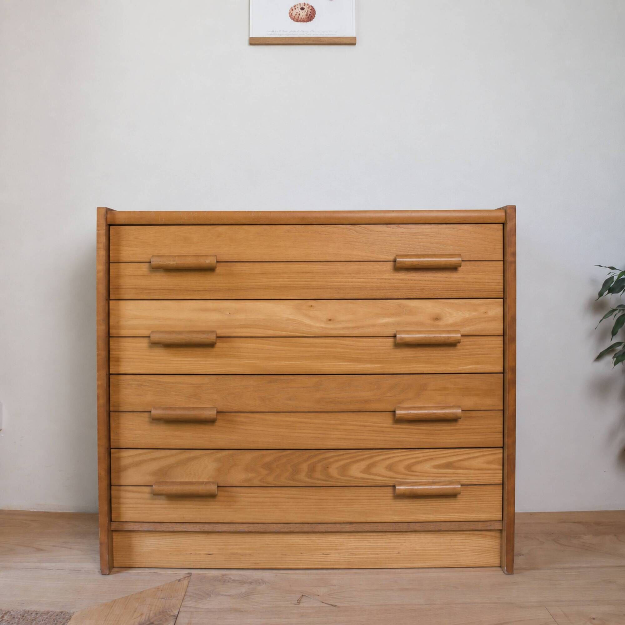 Chest of drawers with 4 drawers in the style of Maison Regain, 1970s.