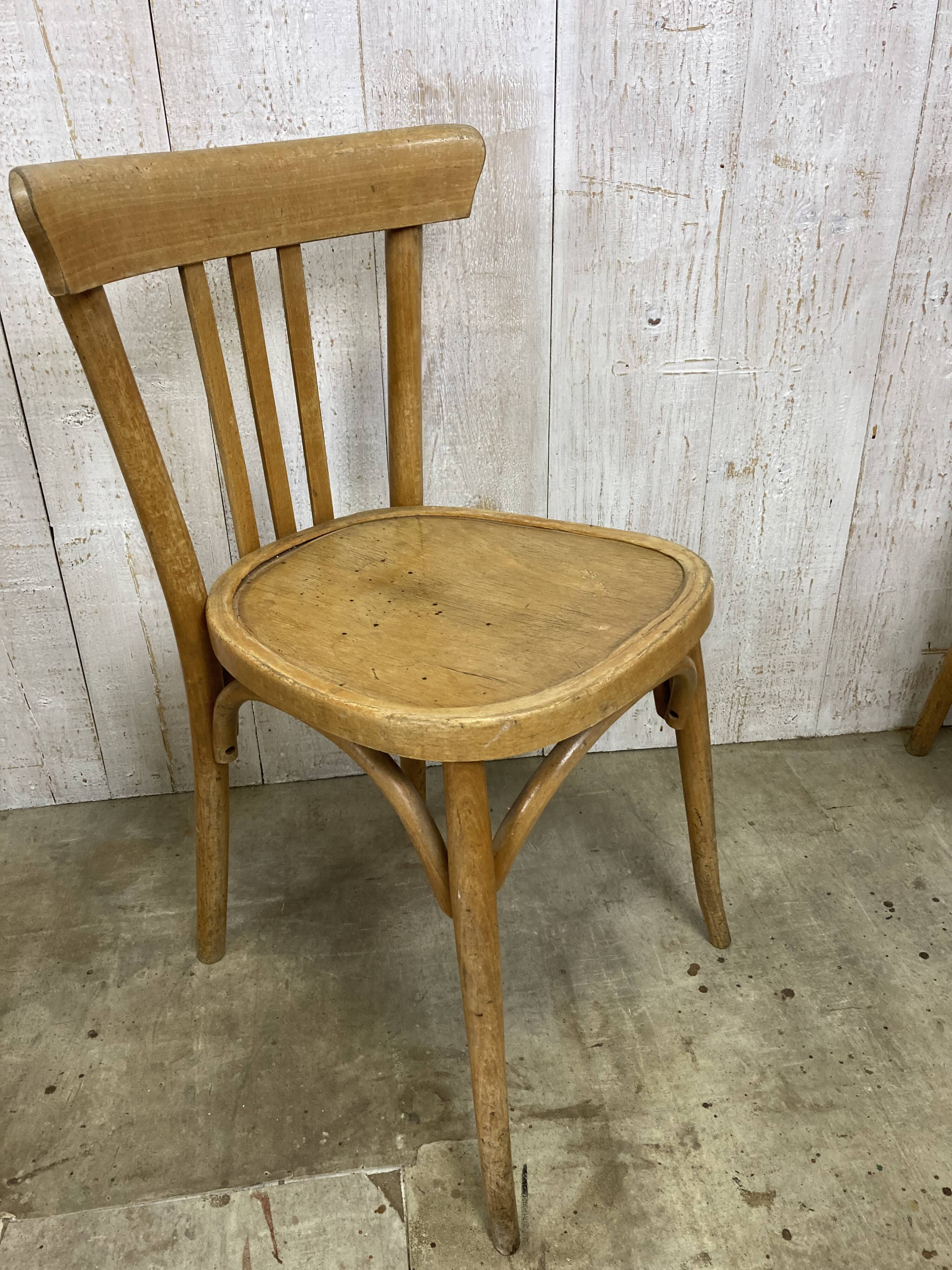 Série de 6 chaises bistrot en bois courbé