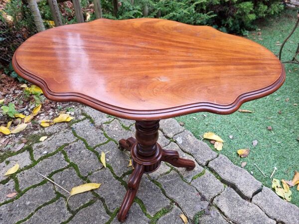 Table d'appoint violon