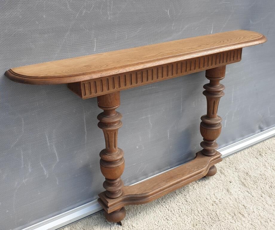 Neoclassical solid oak console with columns