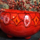 Vase tripode céramique à l'émail rouge vif vintage