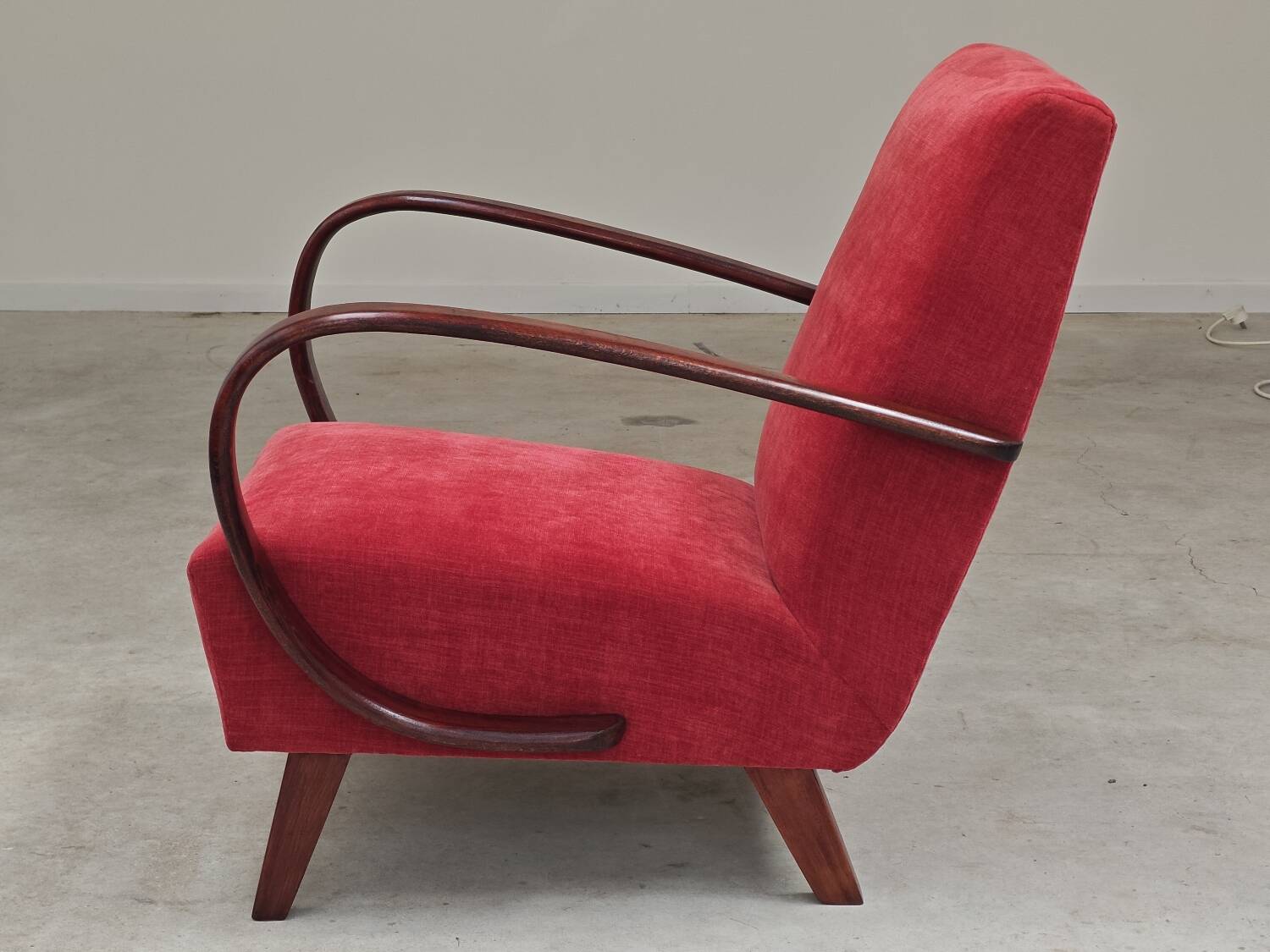 H410 Type C Powder Pink Armchair by Jindrich Halabala for Thonet 1930