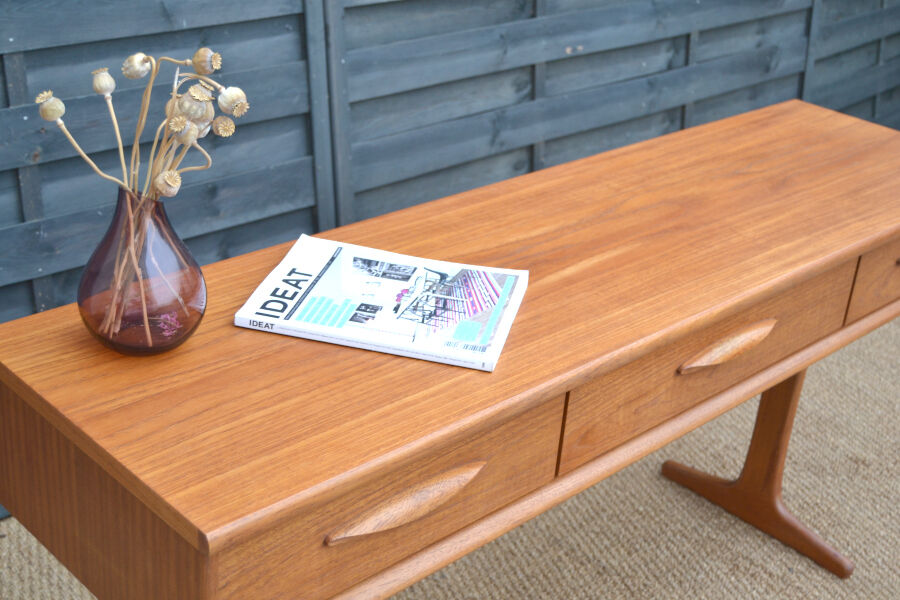 Console by Franck Guille for AustunSuite