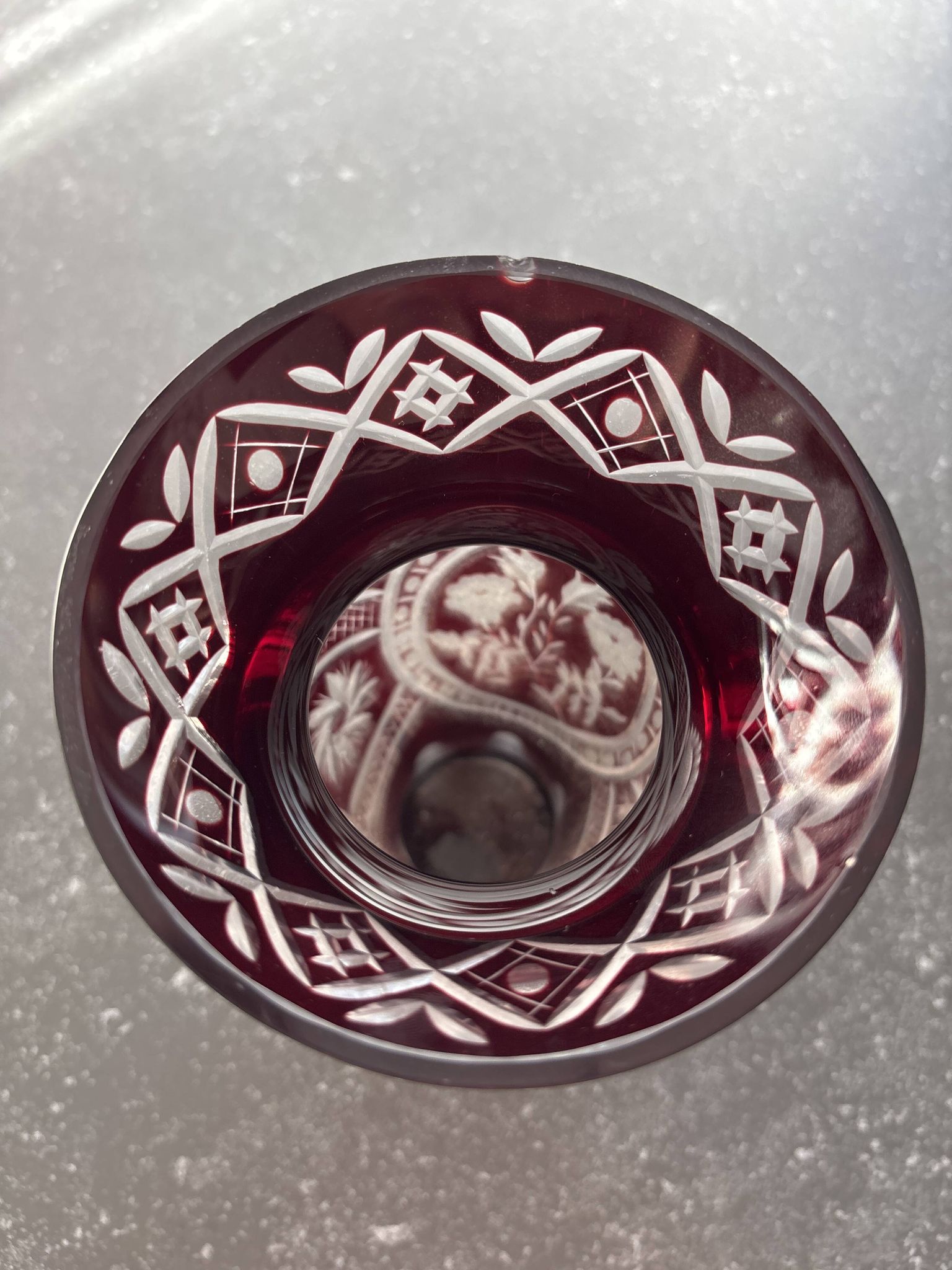 Vase en cristal rubis