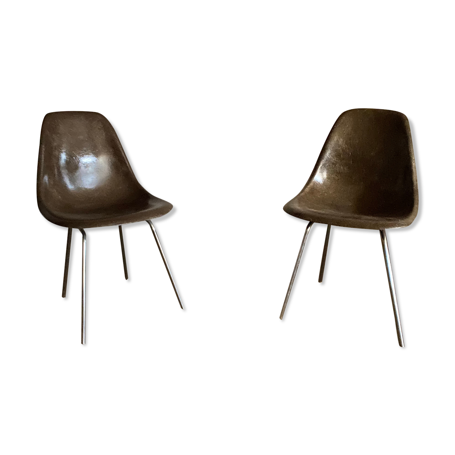 Pair of DSX chairs by Charles and Ray Eames Herman Miller edition