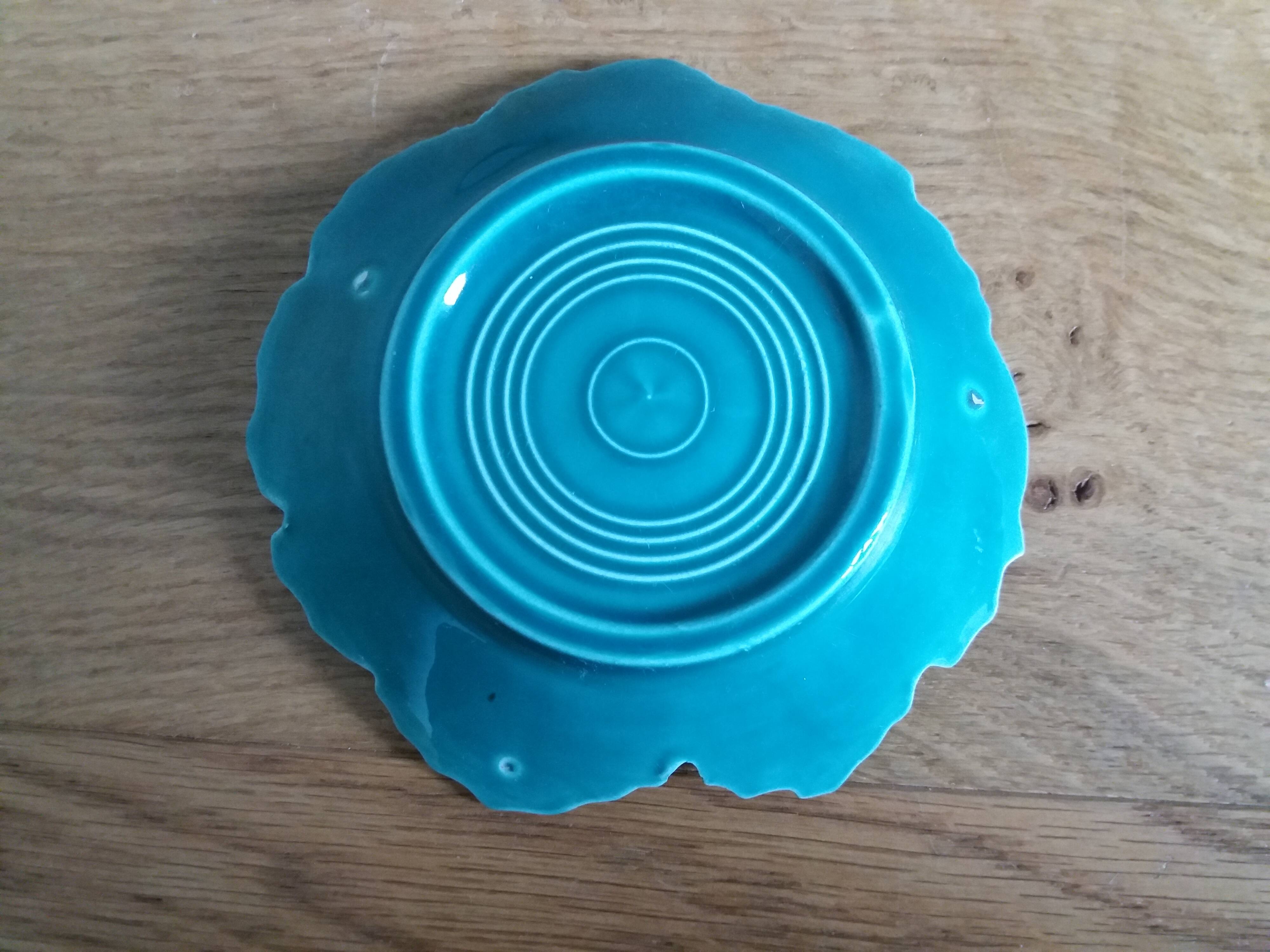 Vine leaf pocket tray in slip