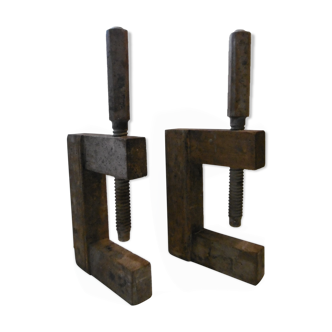 Bookends wood joints for shelf