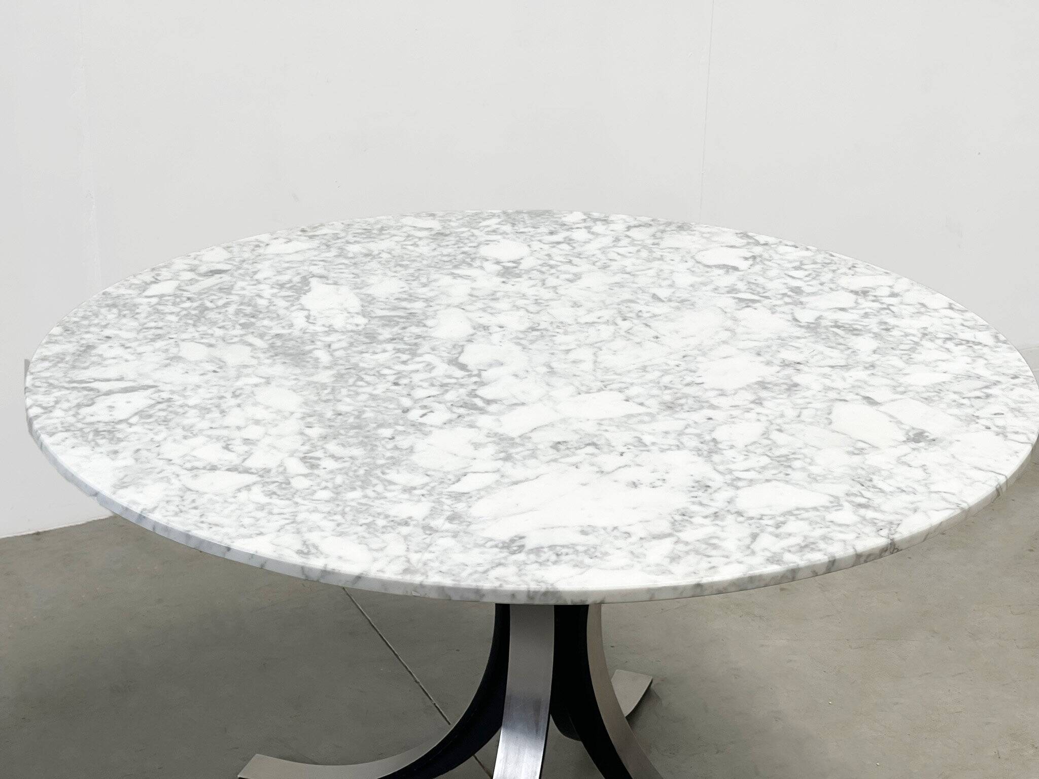 Vintage round marble dining table model T69 by Osvaldo Borsani for Tecno, 1970s