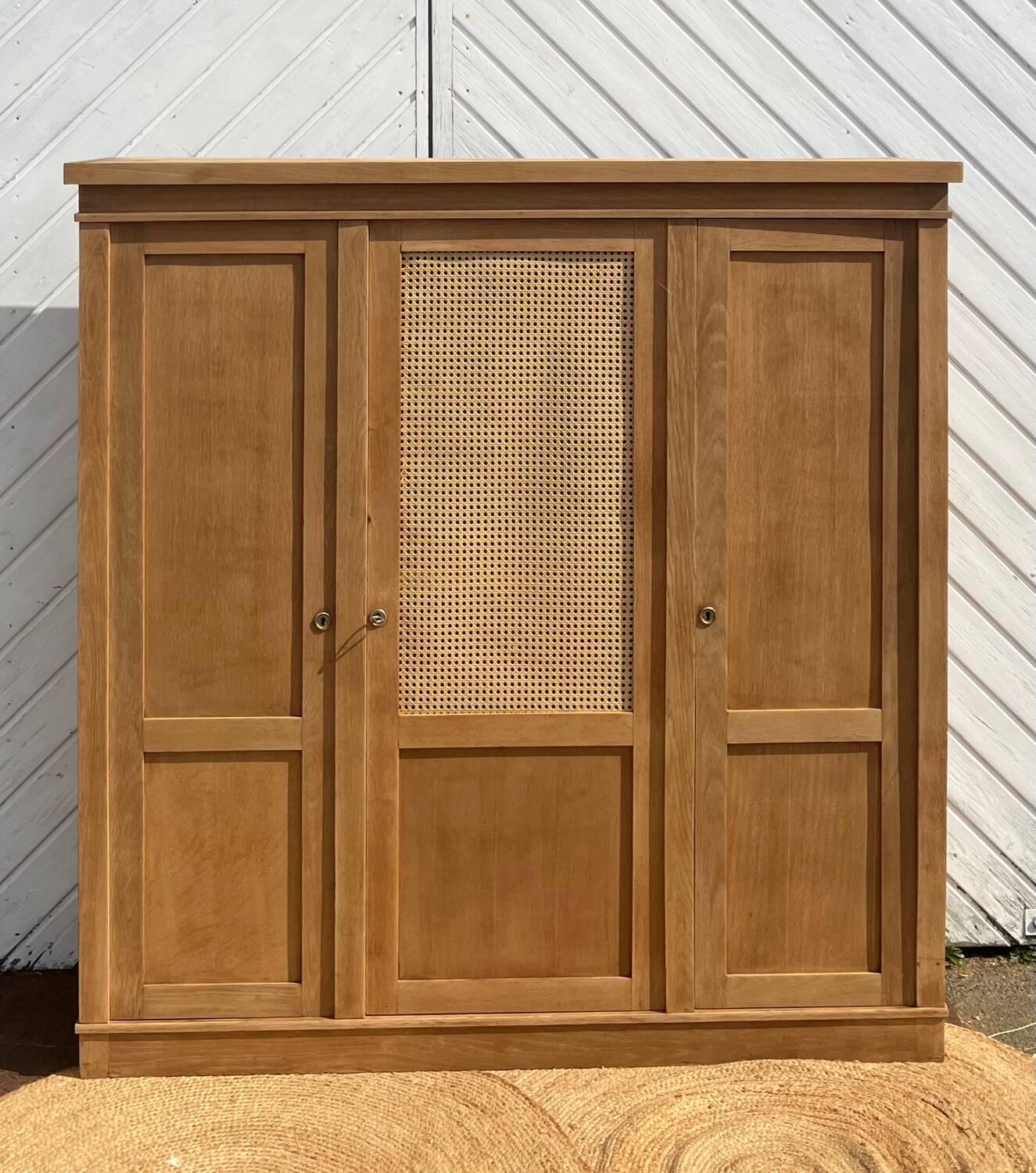 Armoire parisienne vintage