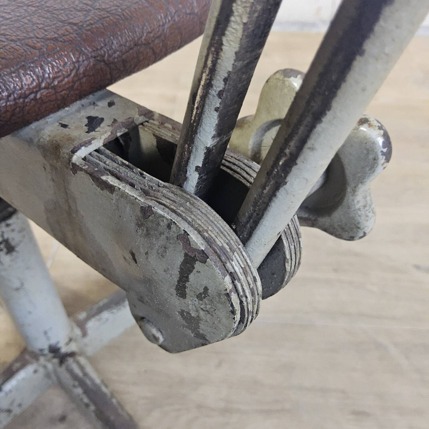 Vintage skai/metal adjustable industrial office chair (40s)