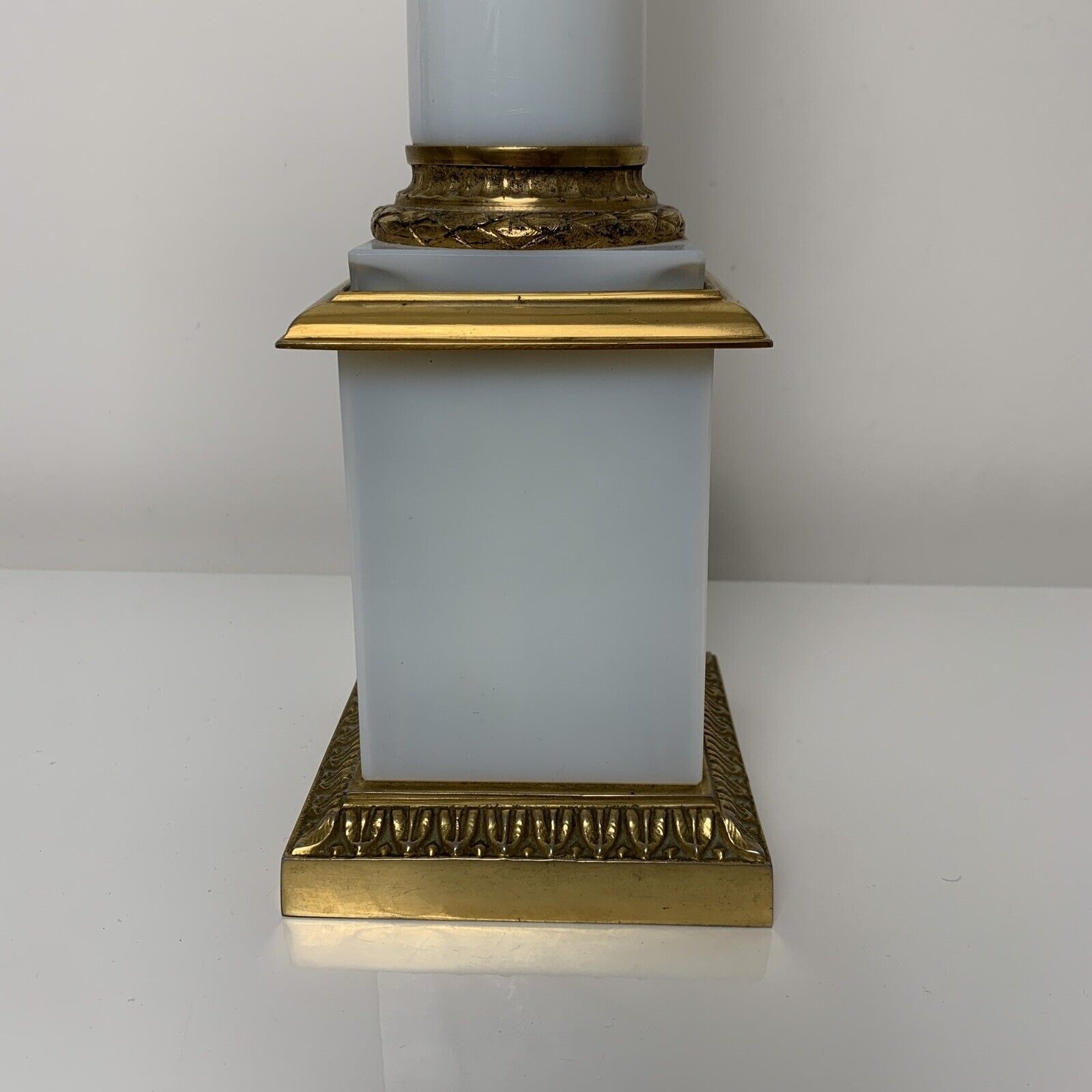 Foot in gilded bronze and opaline classic empire