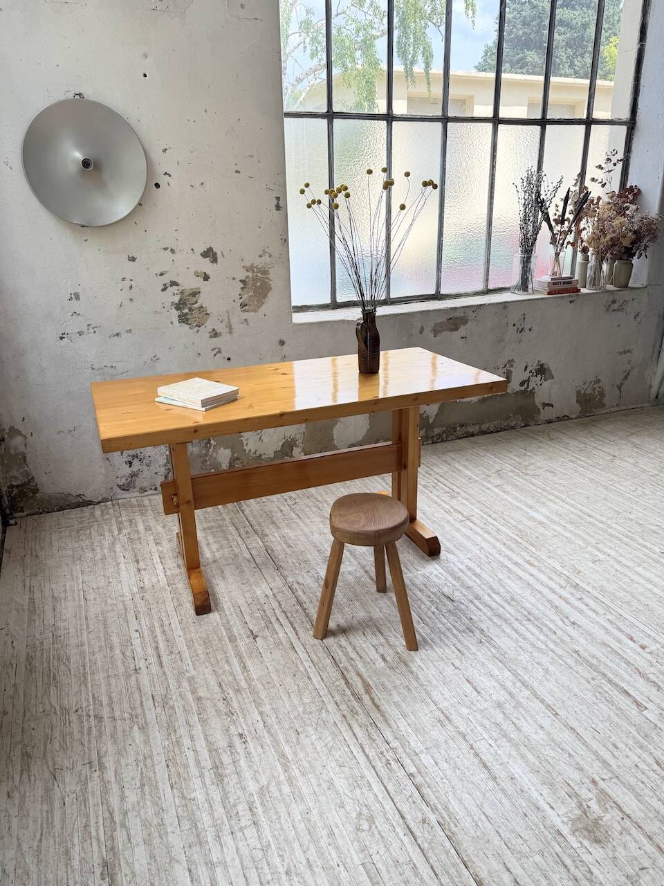 Perriand mountain furniture table 1970