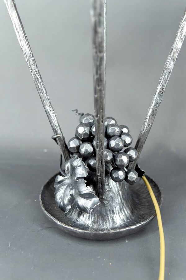 Paire de Lampes Fer Forgé, Thème de la Vigne, Müller Frères, Art Déco, 1925