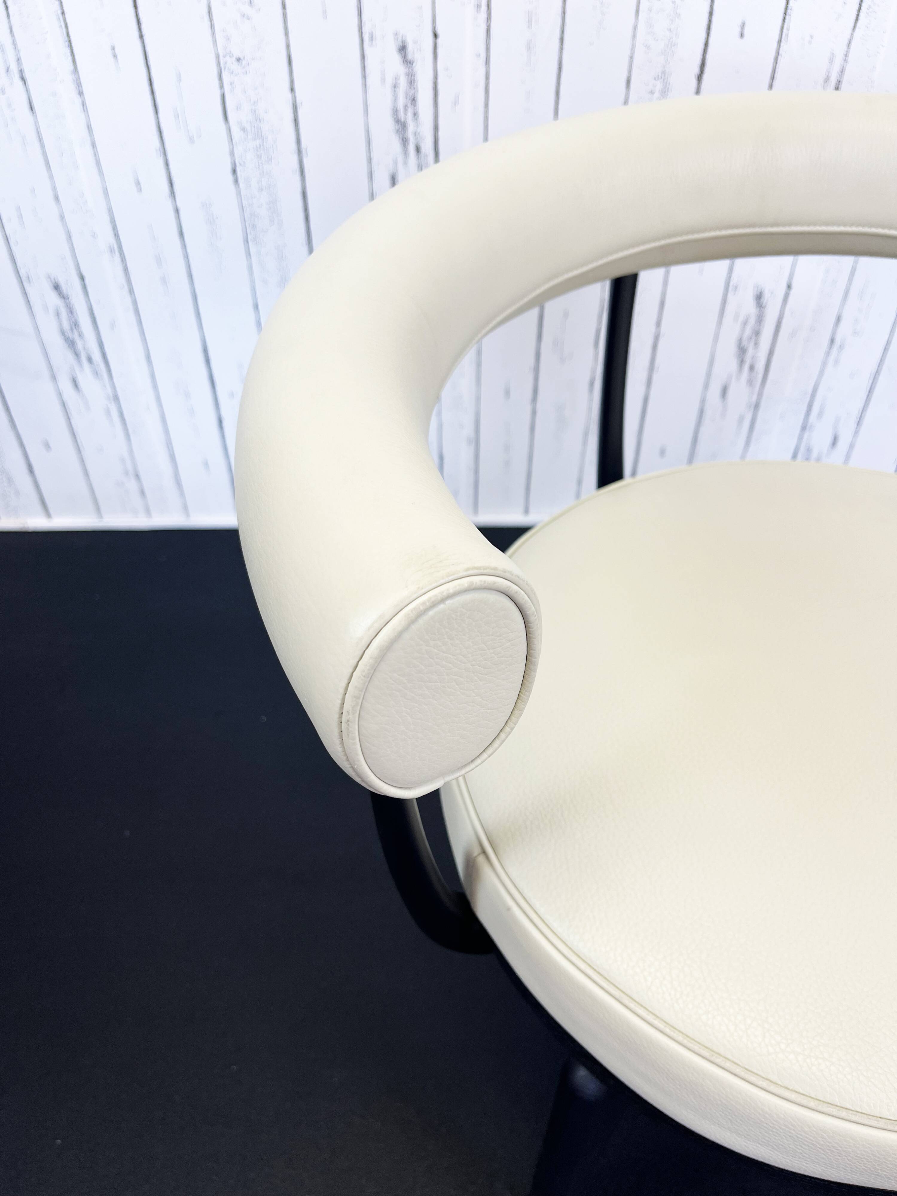 Poltrona Indochine Le Corbusier Cassina Charlotte Perriand