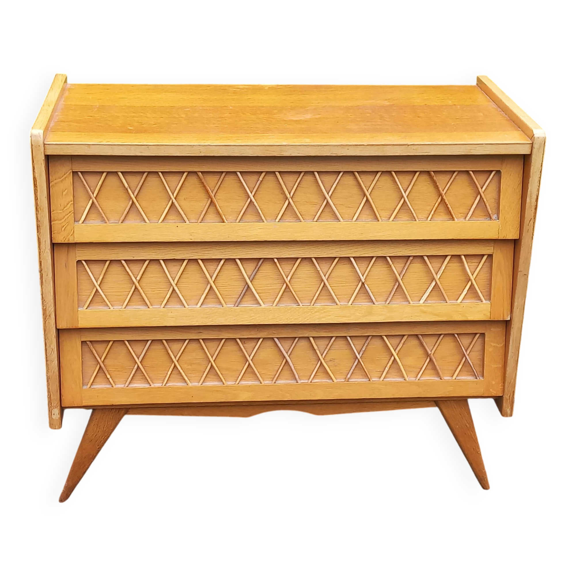 Vintage chest of drawers in light oak and rattan with tapered legs, 3 drawers from the 1950s.