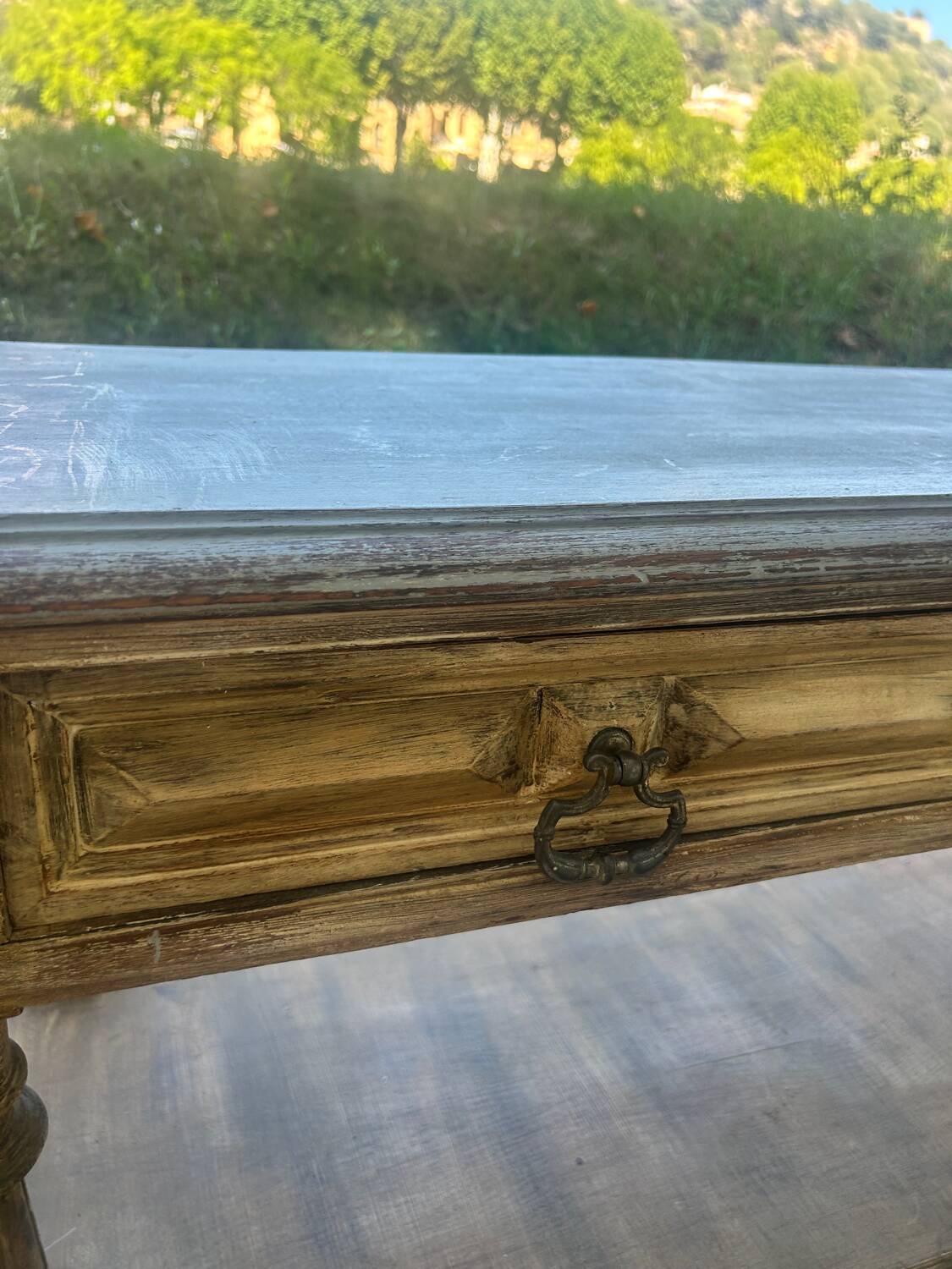 Provençal console – 2 drawers & shelves