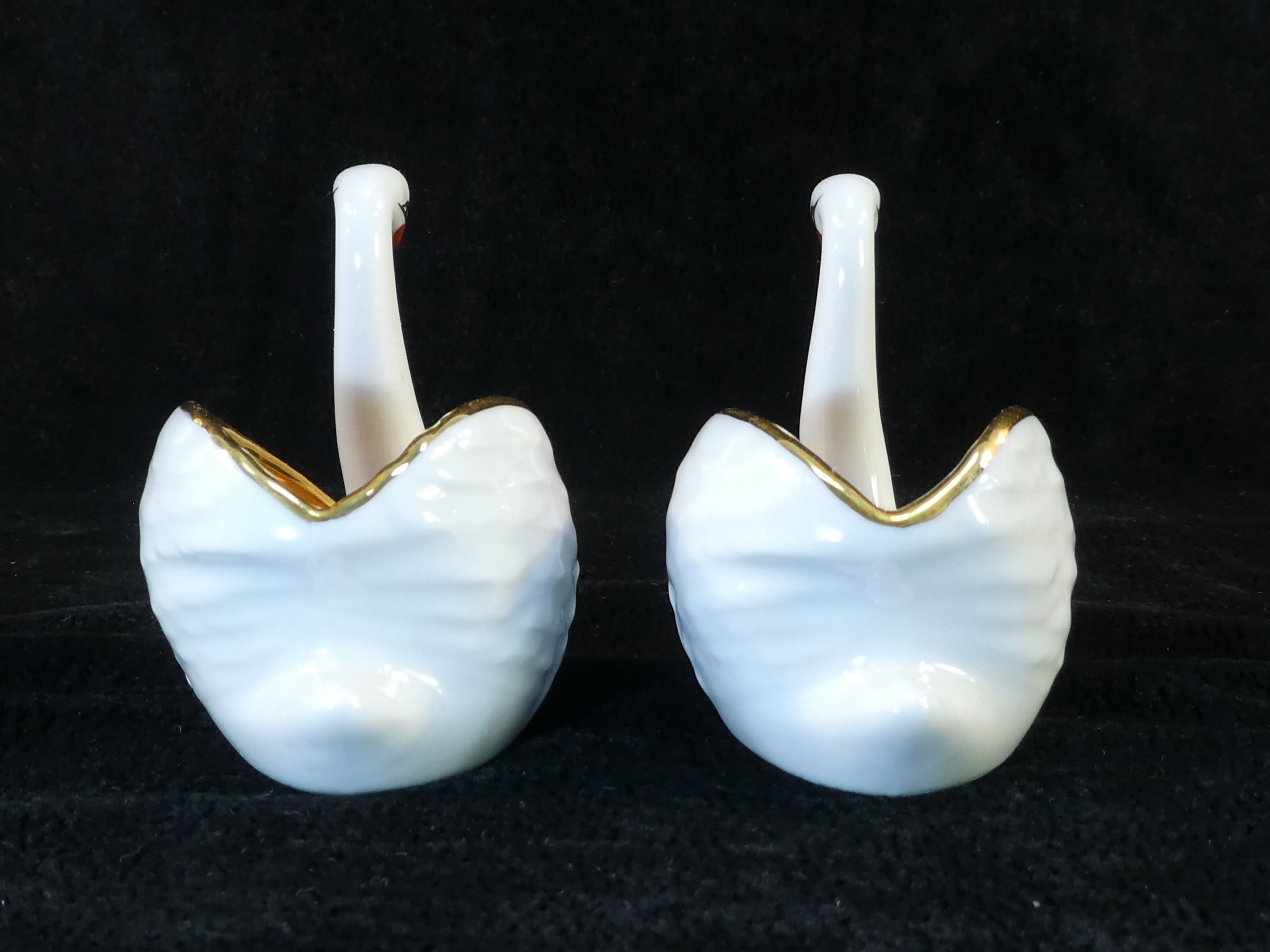 Pair of salters in limoges porcelain white swans