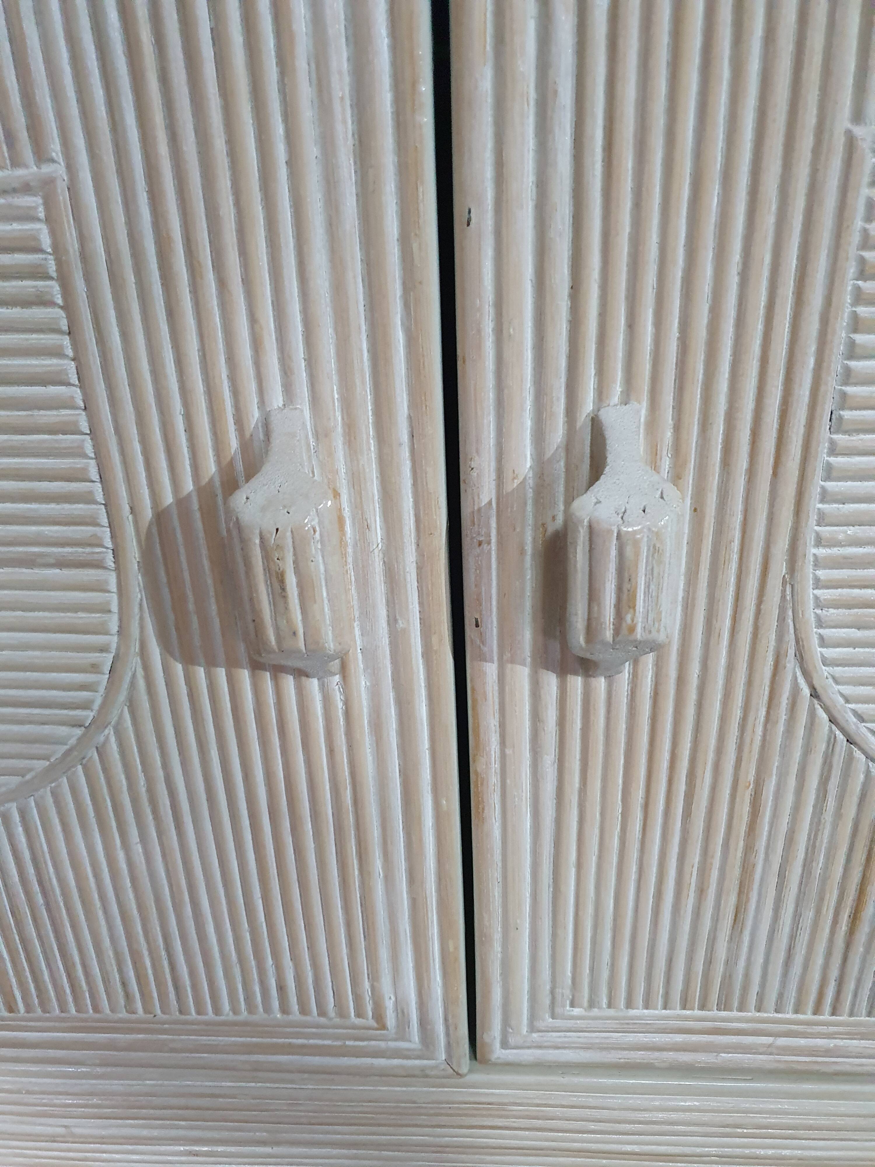 Split reed side board/cabinet 80 x 80 x 40 cm