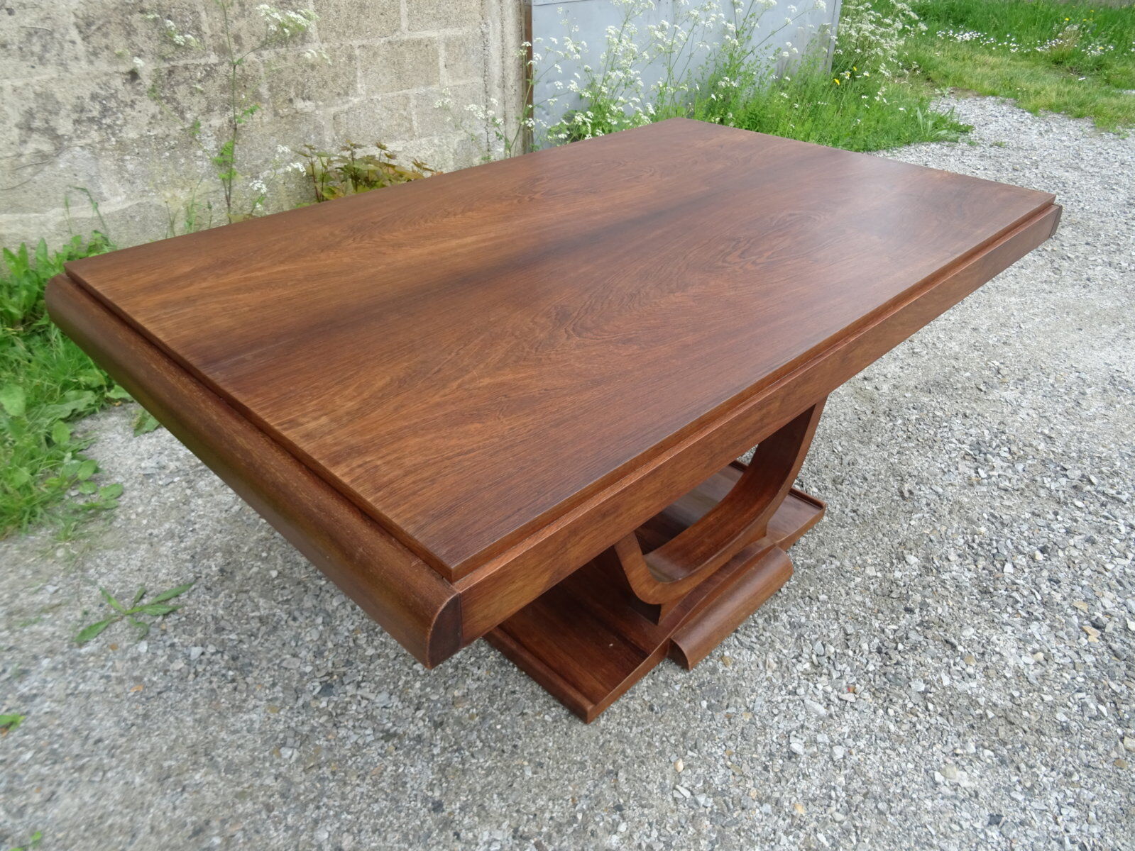 Art deco table with rosewood extensions