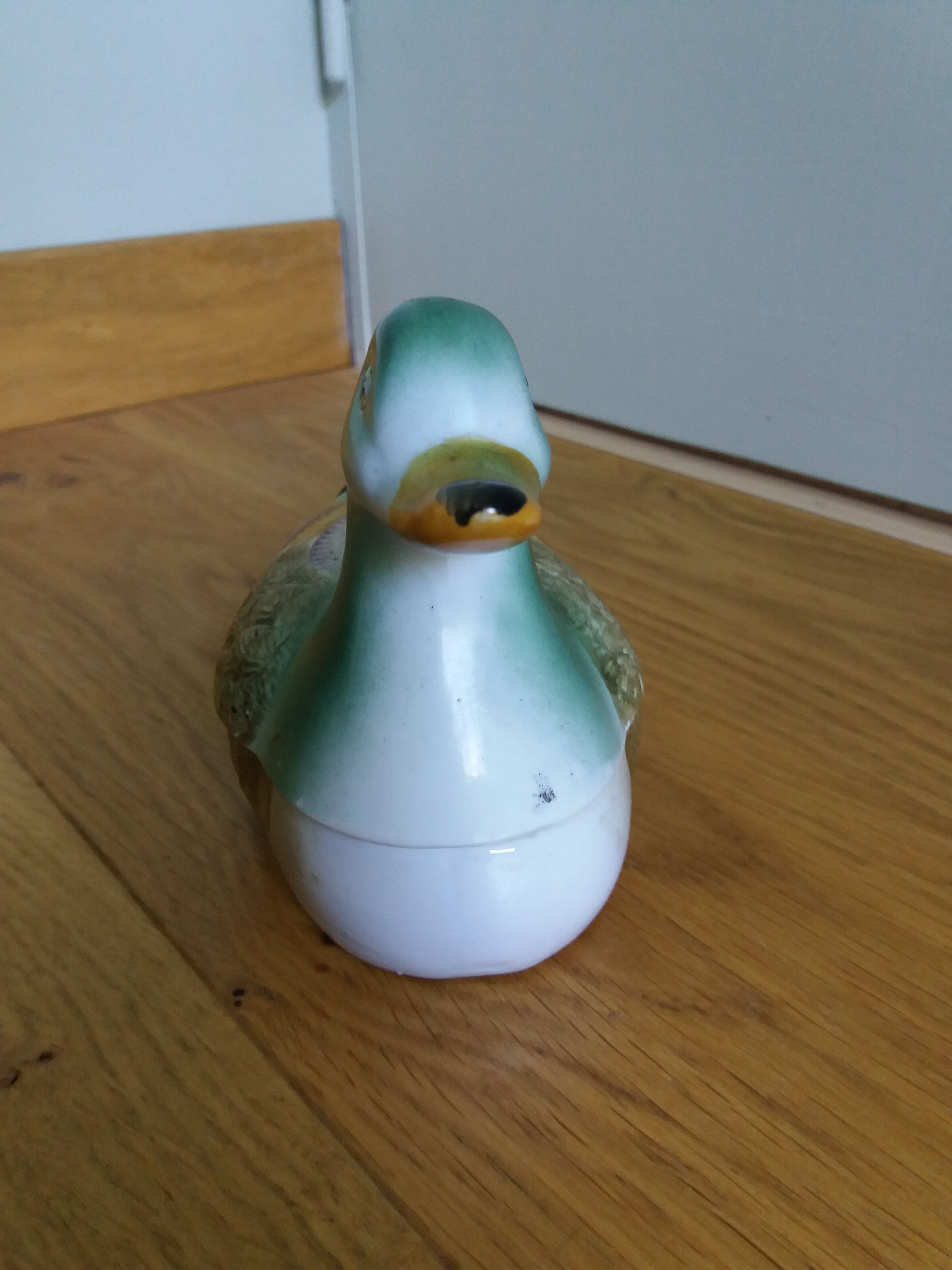 Duck empty-pocket ceramic slurry signed YR