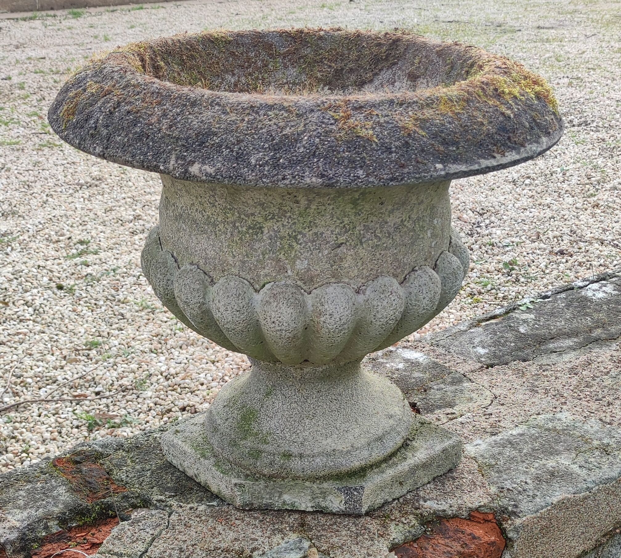 Ancient Medici in reconstituted stone