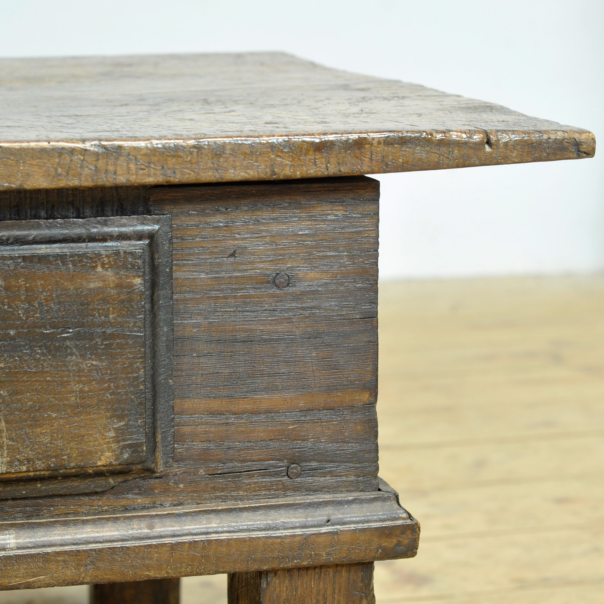 Table basse en chêne, vers 1820
