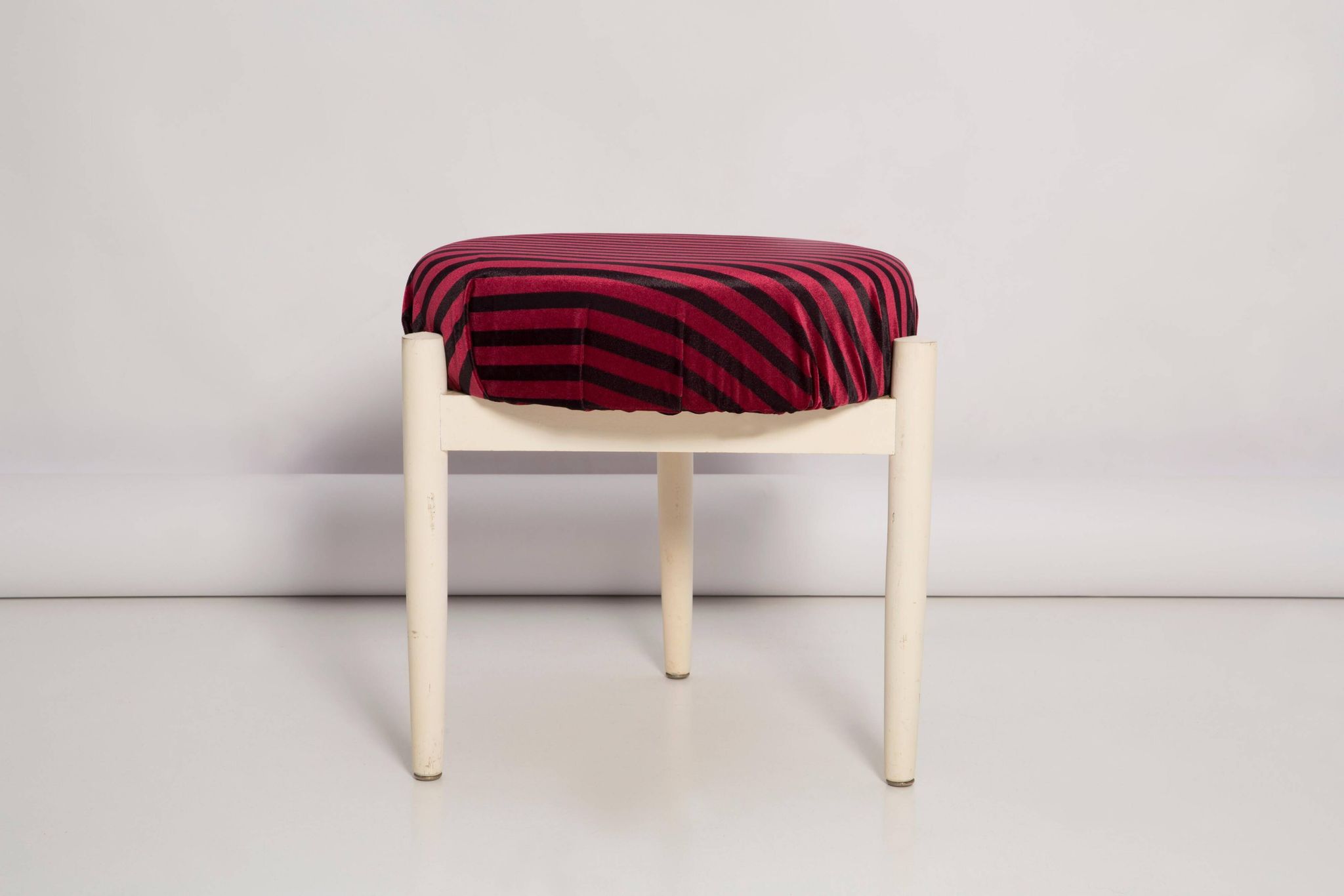 Tabouret et table vintage blanche, Danemark, 1960