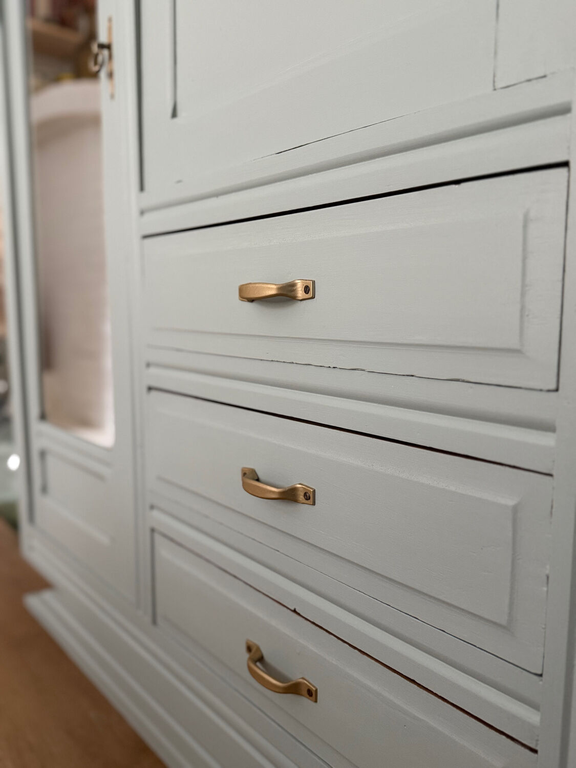 Art Deco wardrobe / closet from the 1930s/1940s.