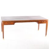 Coffee table with 4 drawers