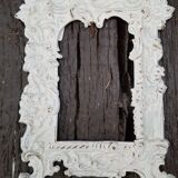 Cadre ancien laiton repoussé