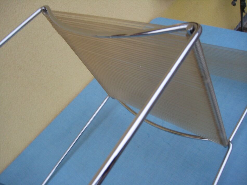 Lot of 4 metal chairs