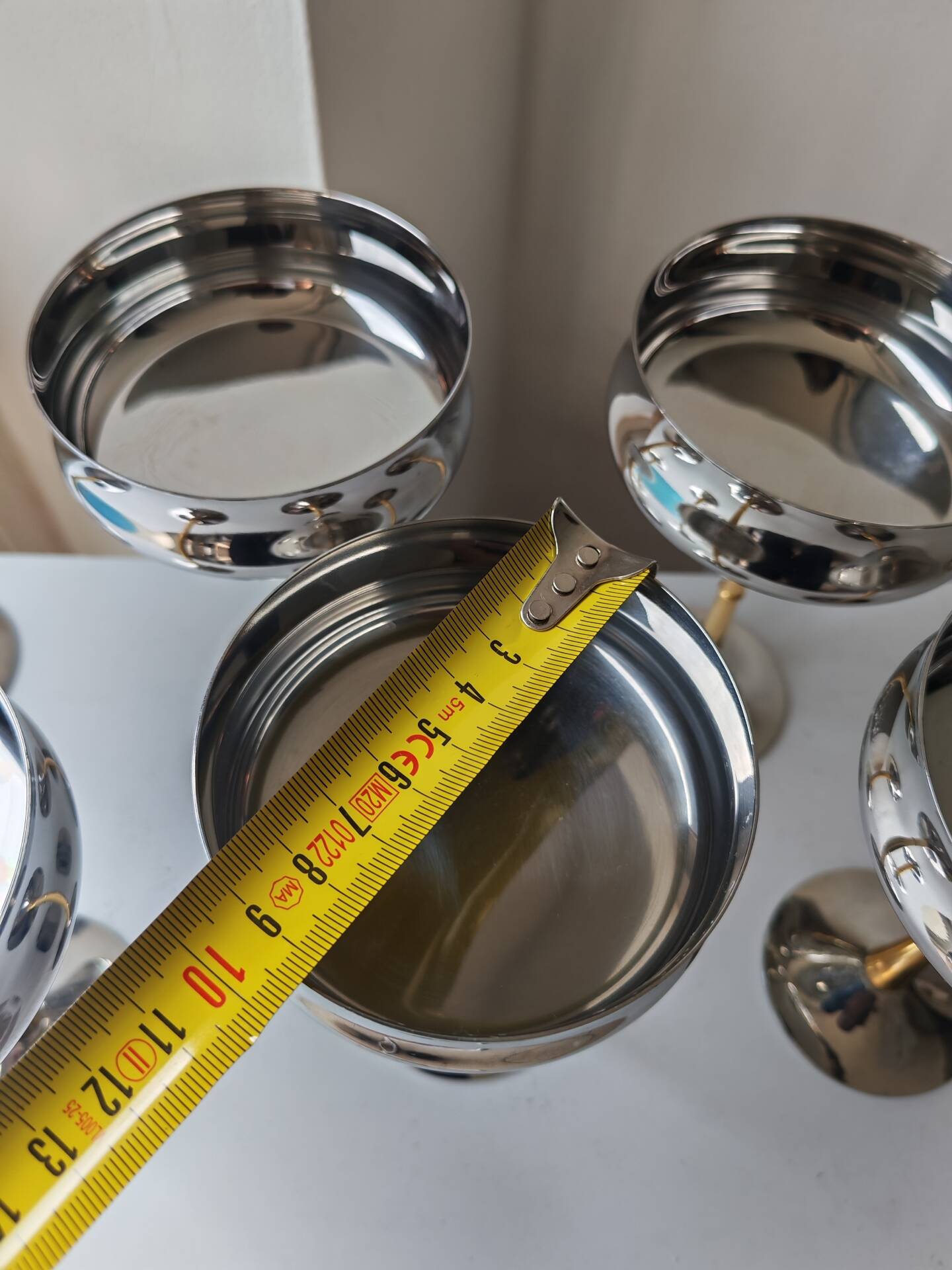6 stainless steel chrome ice cream bowls