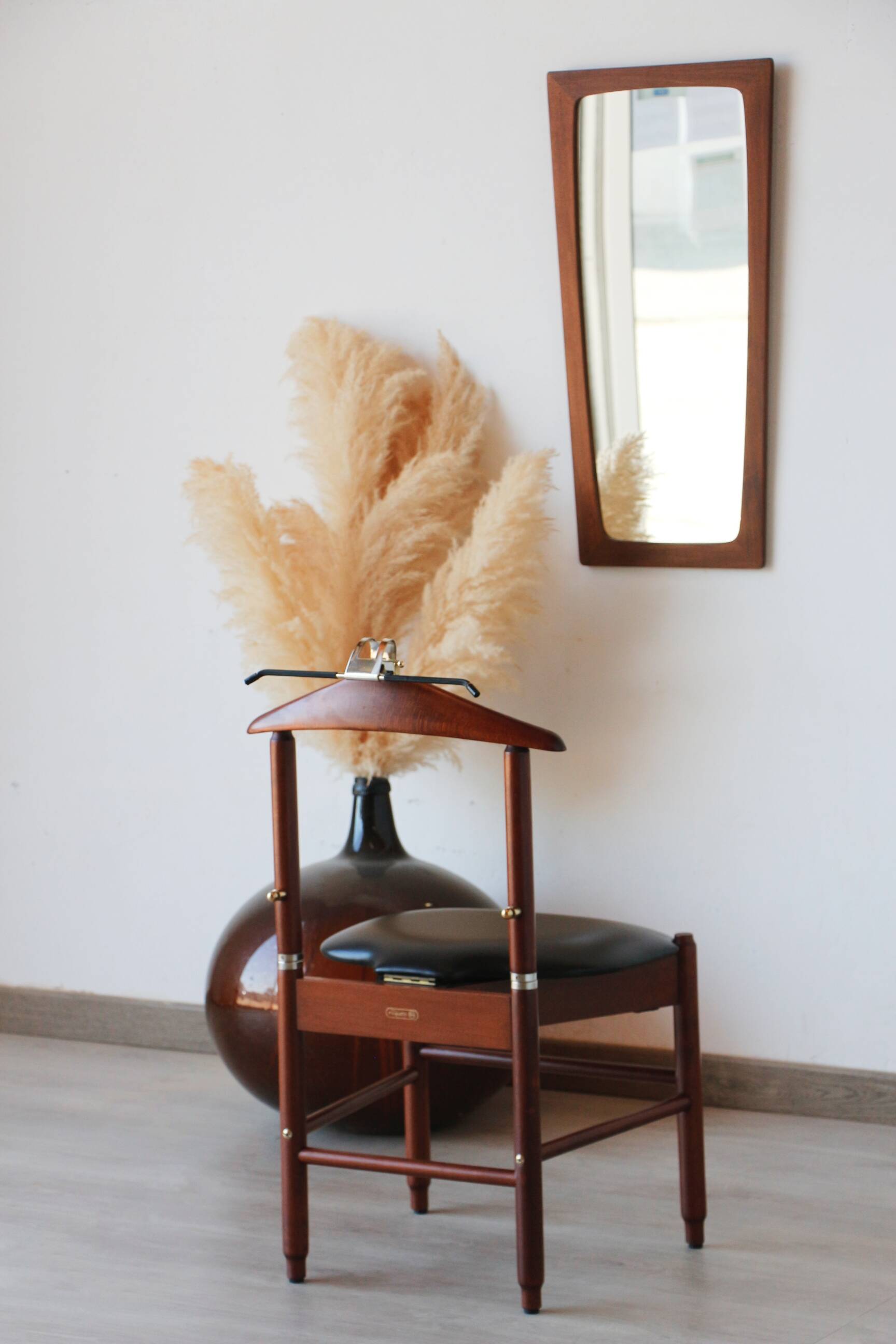 Fratelli Reguitti valet – Vintage Italian chair