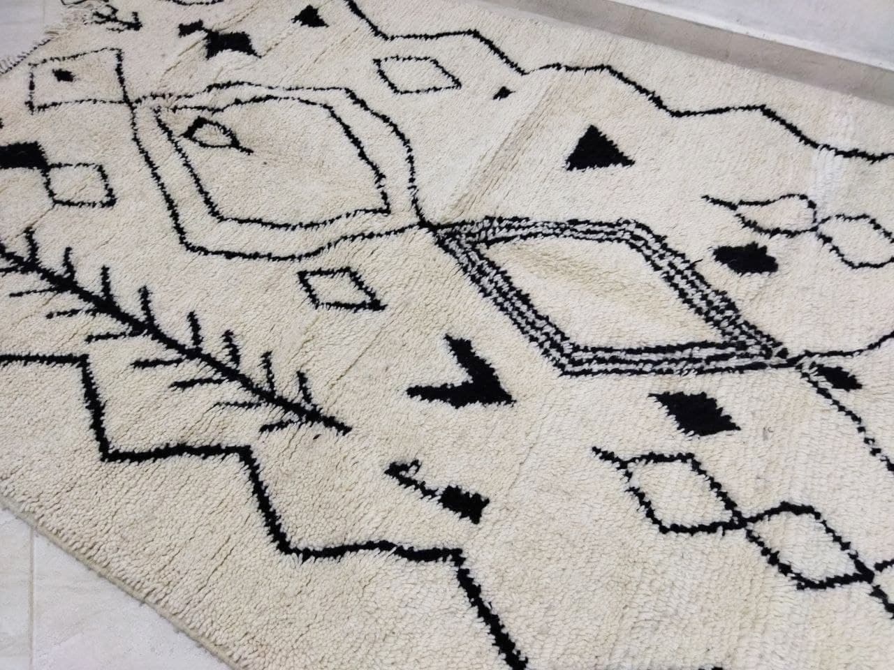 Tapis marocain en laine berbère 237 x 140cm