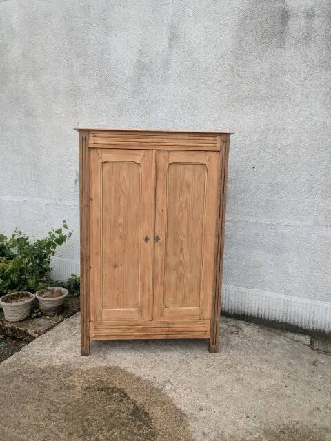 Natural wood wardrobe