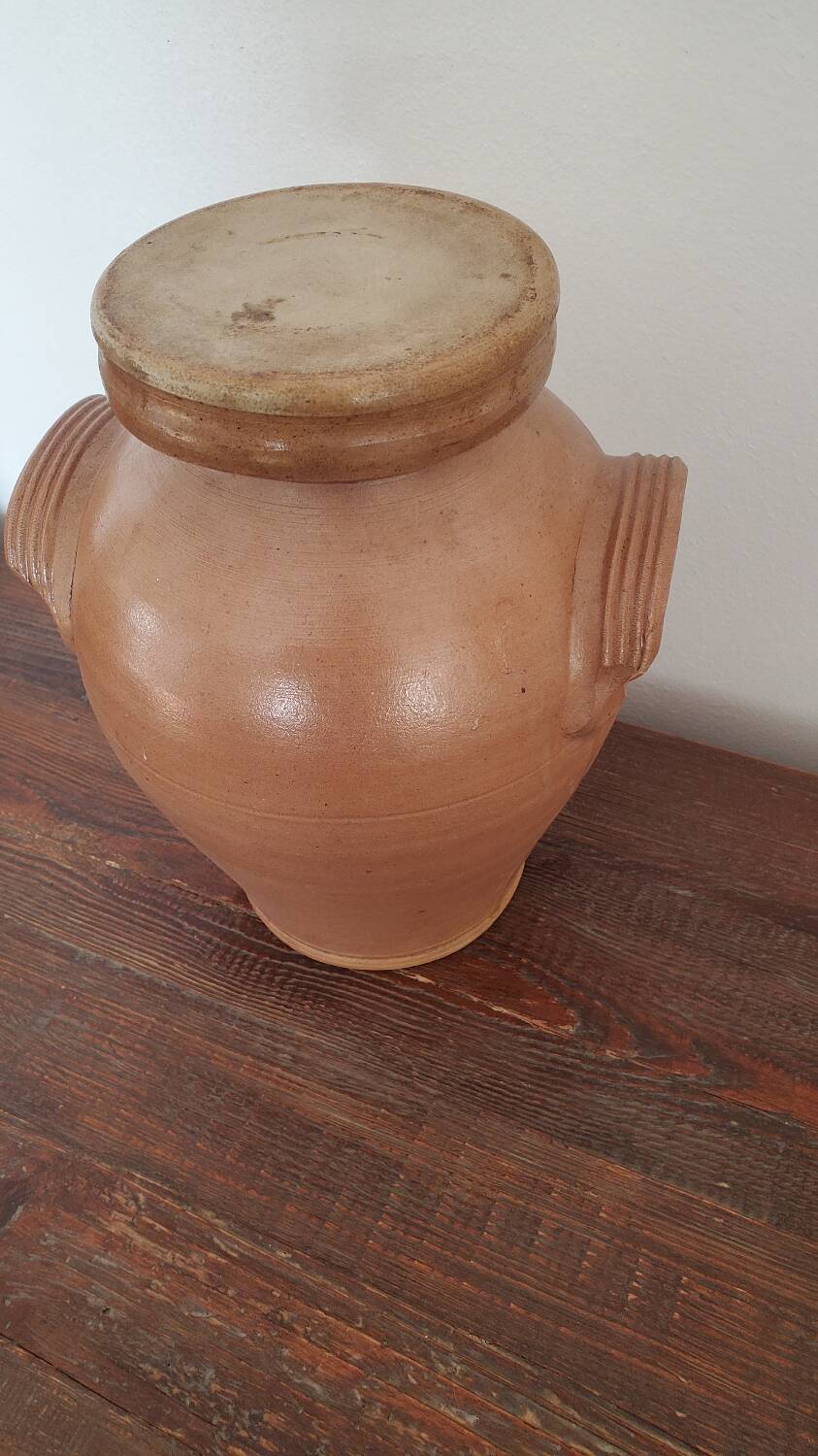 Vintage stoneware vinegar maker