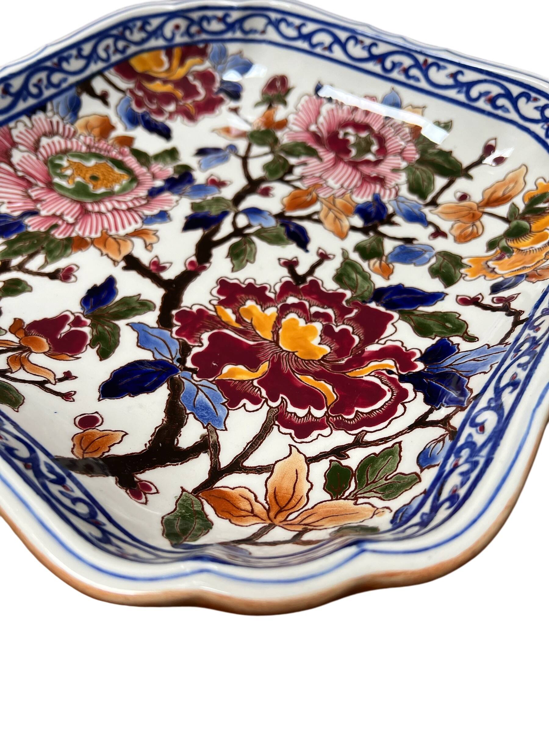 Gien earthenware dish, peony decoration