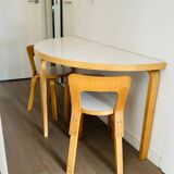 Table, 2 chairs and 1 stool Alvar Aalto