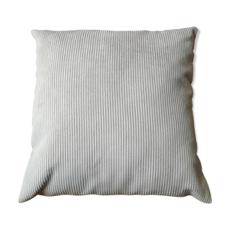 Velvet cushion