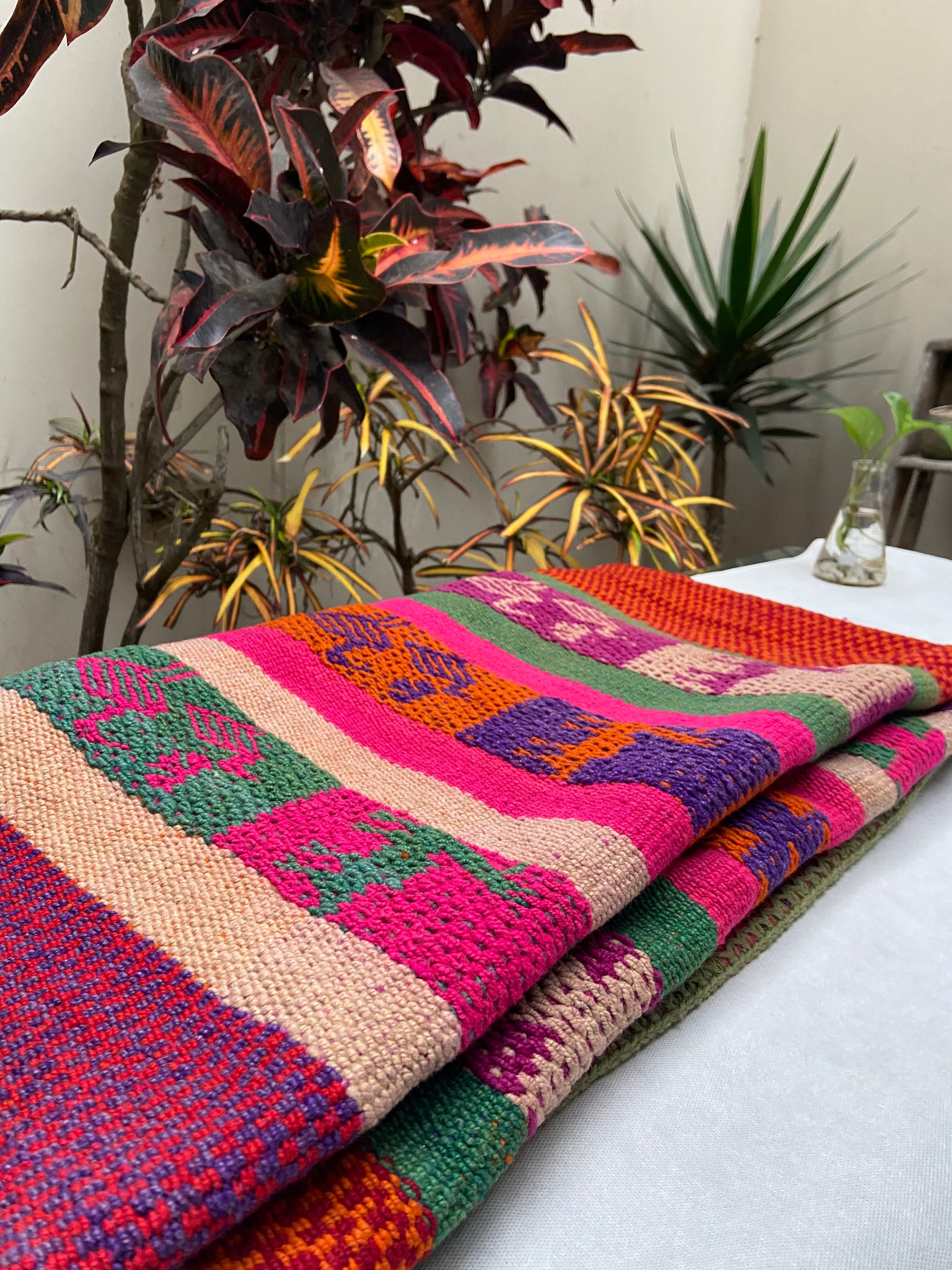 Couverture motifs andins