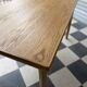Table scandinave en chêne