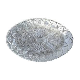 Empty pocket in chiseled glass