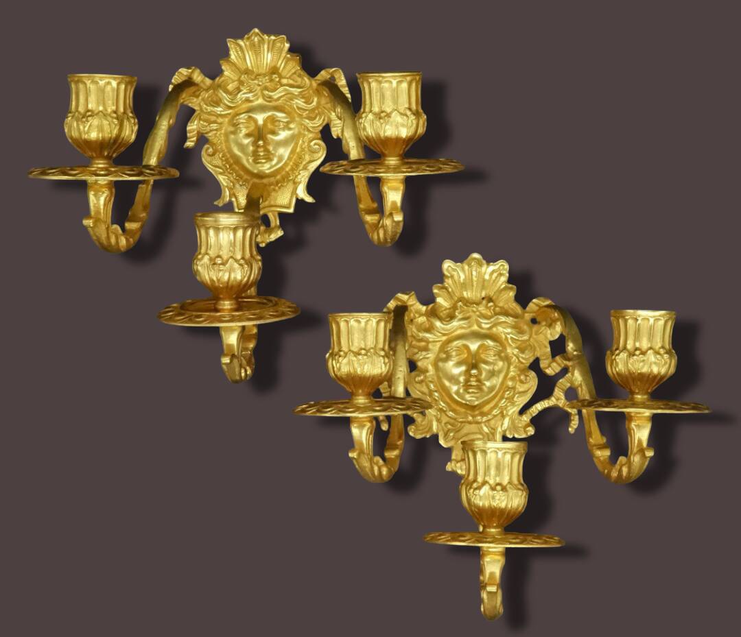 Pair of wall sconces with female masks, Napoléon III period, 19th century - bronze